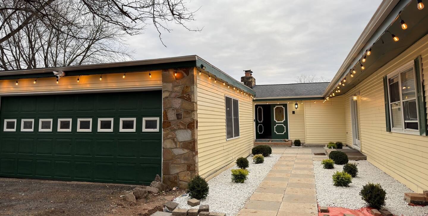 Front exterior of the Leesburg countryside home